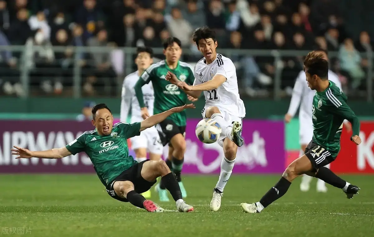 米兰app-关于国际比赛日亚冠焦点战，新疆广汇主帅复盘，震撼外界，轮换策略成焦点的信息-米兰app